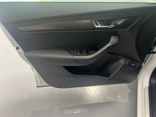 🔥 SKODA KAROQ SPORTLINE DSG 150CV 🔥 2022 RESTY