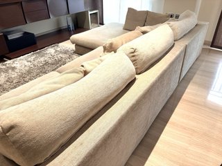 Sofá chaiselongue beige tela