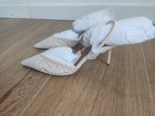 Zapatos SIN USAR destalonados beige