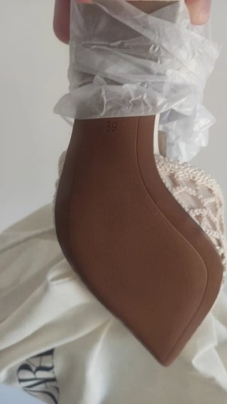 Zapatos SIN USAR destalonados beige