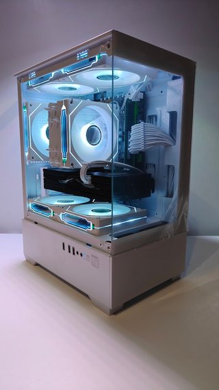 PC Gaming Blanco con RGB