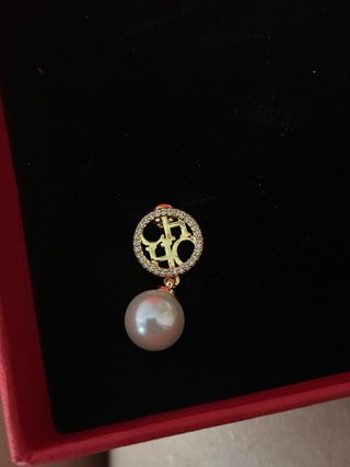 Pendientes Carolina Herrera