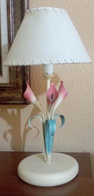 Lamparilla de mesa flores metal