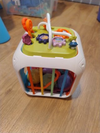 Cubo actividades infantil
