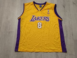 Camiseta Lakers BRYANT 8.  Talla XL