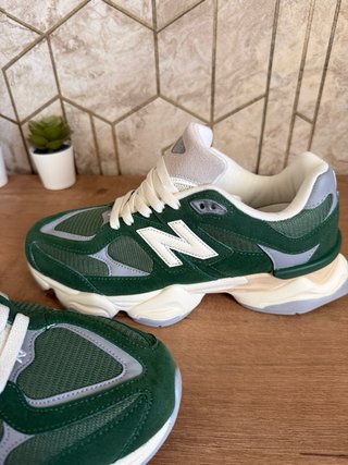 New Balance 9060 Verde/Blanco