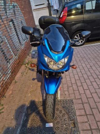 Suzuki Bandit 650s Naked Azul