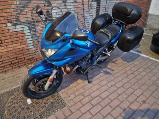 Suzuki Bandit 650s Naked Azul