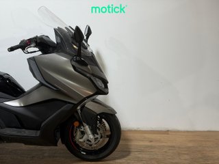 KYMCO AK 550