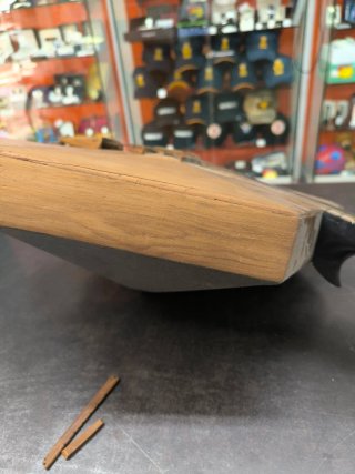 Guitarra Hexagonal Artesanal