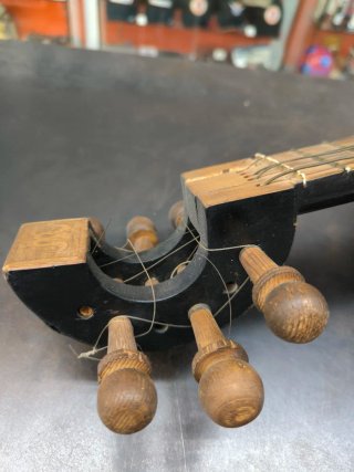 Guitarra Hexagonal Artesanal