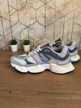 New Balance 9060 Beige/Gris