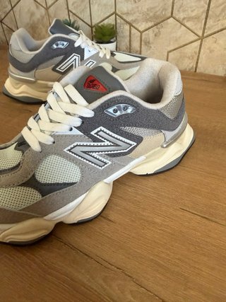 New Balance 9060 Beige/Gris
