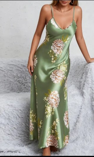 Vestido largo floral verde