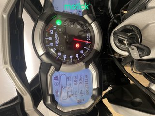 TRIUMPH TIGER 1200 EXPLORER XRX (3 MALETAS)