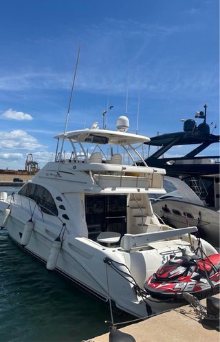 Sea Ray 550 Sedan Bridge