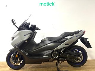 YAMAHA TMAX 560