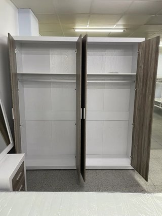 NUEVO Y EN OFERTA!! -Armario amplio