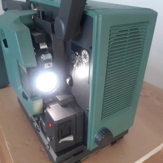 Proyector Bell Howell TQIII 16mm Óptico Magnético