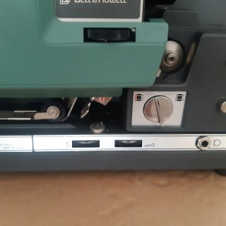 Proyector Bell Howell TQIII 16mm Óptico Magnético