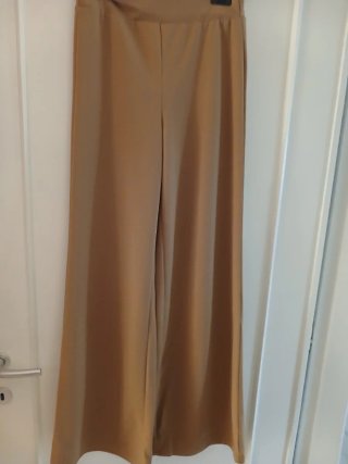 Completo donna elegante beige e bianco