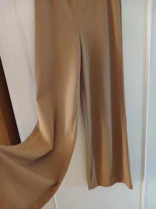 Completo donna elegante beige e bianco