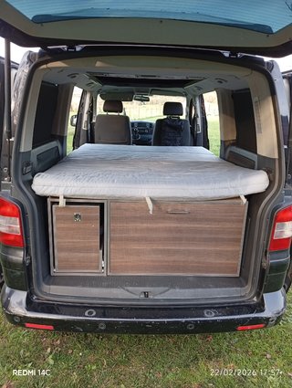 Volkswagen Transporter T5 2004