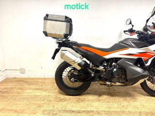 KTM 790 ADVENTURE (TOP CASE)