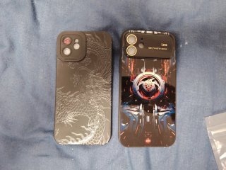 Fundas iPhone 12 Dragón y Ciberpunk