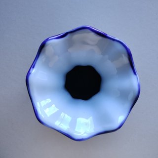 Jarra de Porcelana Azul e Branca