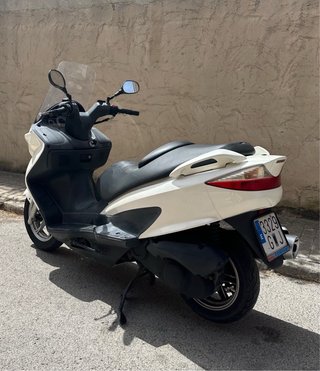 Suzuki Burgman UH125 (2010)