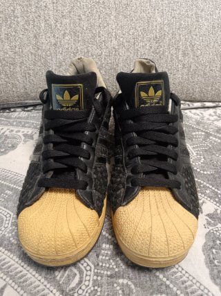 Zapatillas Adidas Superstar Talla 45 Negras Dorada