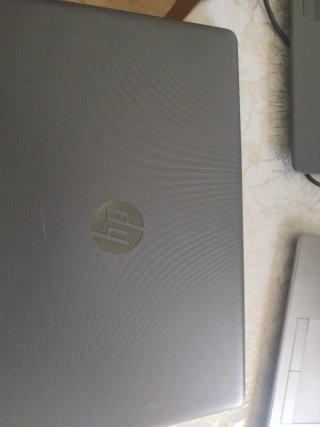 HP 250 G7 i5 8ª Gen 8GB RAM 256GB SSD