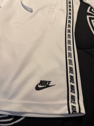 Conjunto deportivo Nike blanco