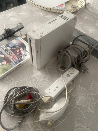 Nintendo Wii + 2 Juegos