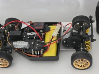 Coche RC BYCMO 27MHz Vintage