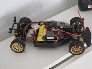 Coche RC BYCMO 27MHz Vintage