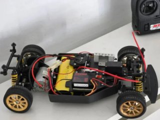 Coche RC BYCMO 27MHz Vintage