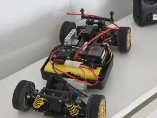 Coche RC BYCMO 27MHz Vintage