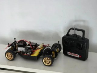 Coche RC BYCMO 27MHz Vintage