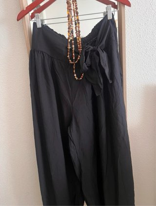 Pantalón negro bombacho talle alto