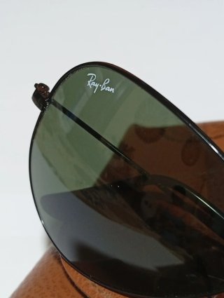Occhiali da sole Ray-Ban Aviator neri