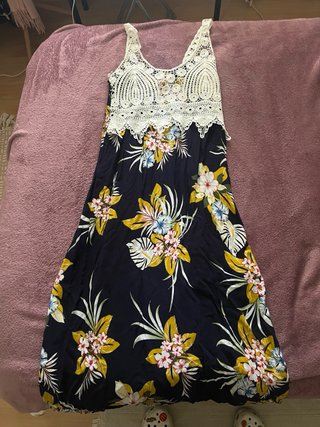 Lote de Vestidos y Kimonos