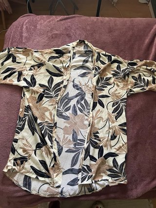 Lote de Vestidos y Kimonos