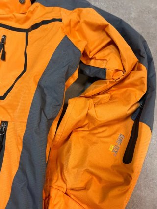 Columbia Titanium High End Luxury Mountain Jacket
