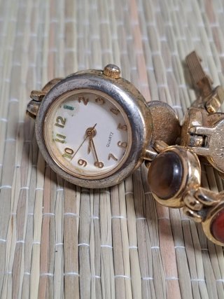 Reloj de pulsera para piezas
