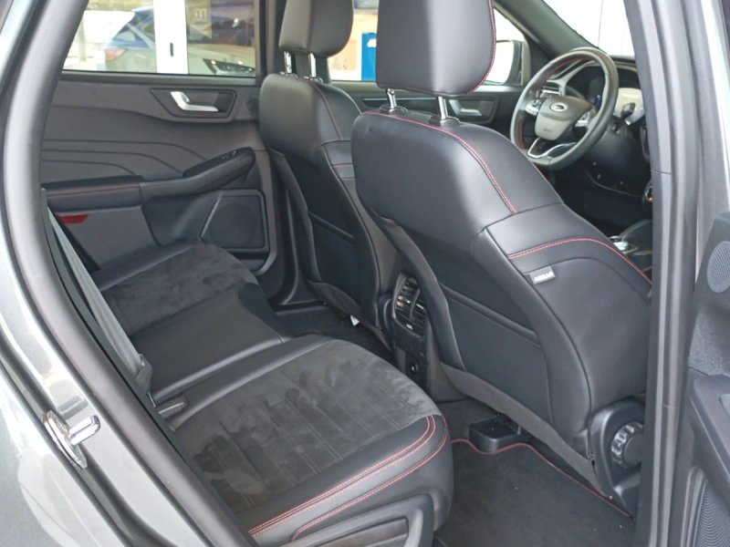 Ford Kuga 2023, foto 7