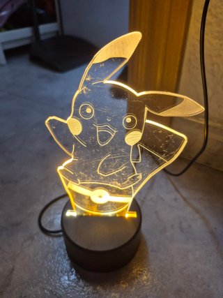 Lámpara LED Pikachu