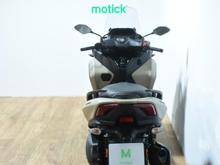 YAMAHA TRICITY 300