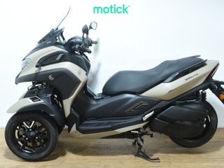 YAMAHA TRICITY 300